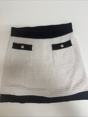 Abercrombie & Fitch Cream and Black Knit A-Line Mini Skirt